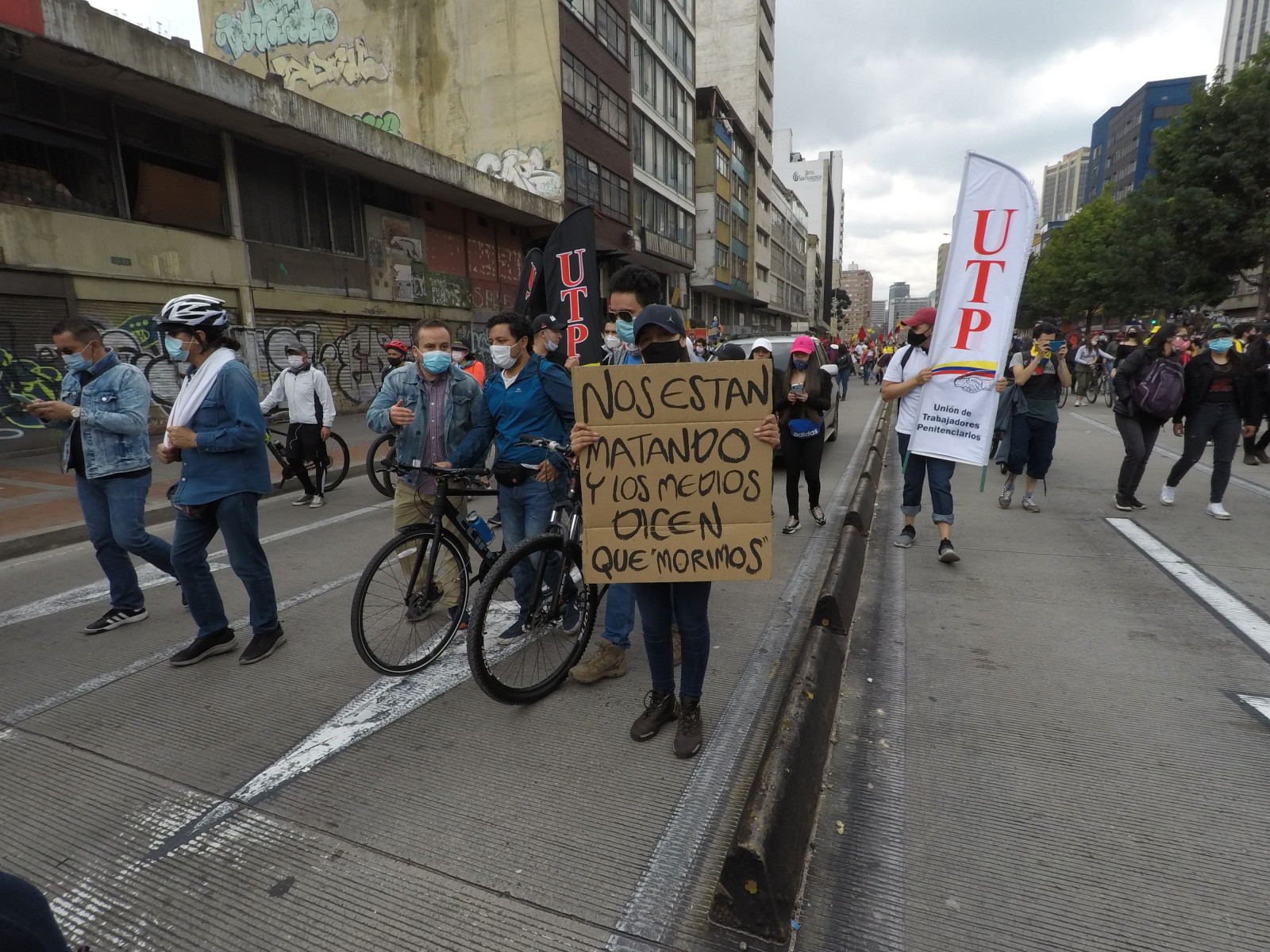 Protestas Colombia Photo by Byron Jimenez on Unsplash